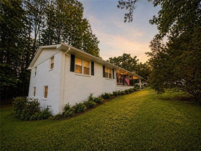 640 Smithstone Road SE, Marietta, GA 30067