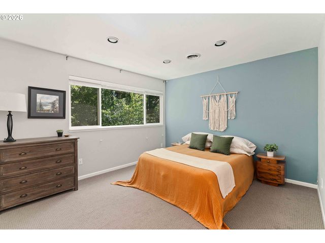 17585 Nw SHOREWOOD Dr, Beaverton, OR 97006