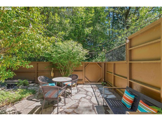 17585 Nw SHOREWOOD Dr, Beaverton, OR 97006