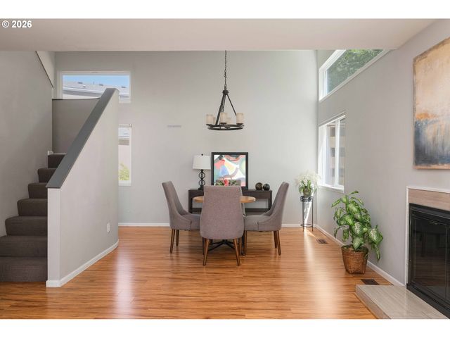 17585 Nw SHOREWOOD Dr, Beaverton, OR 97006