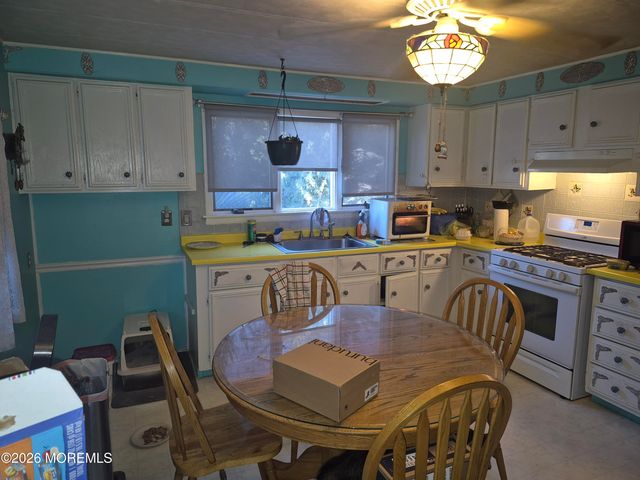 1881 W Route 37 W 287, Manchester, NJ 08759