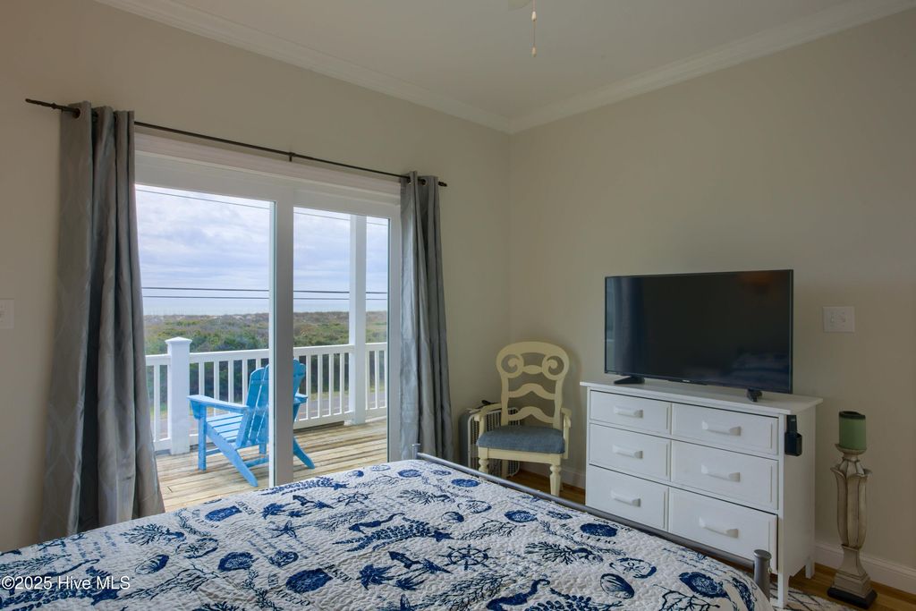 Image 33 of property listing at 625 New River Inlet Road, N Topsail Beach, NC 28460