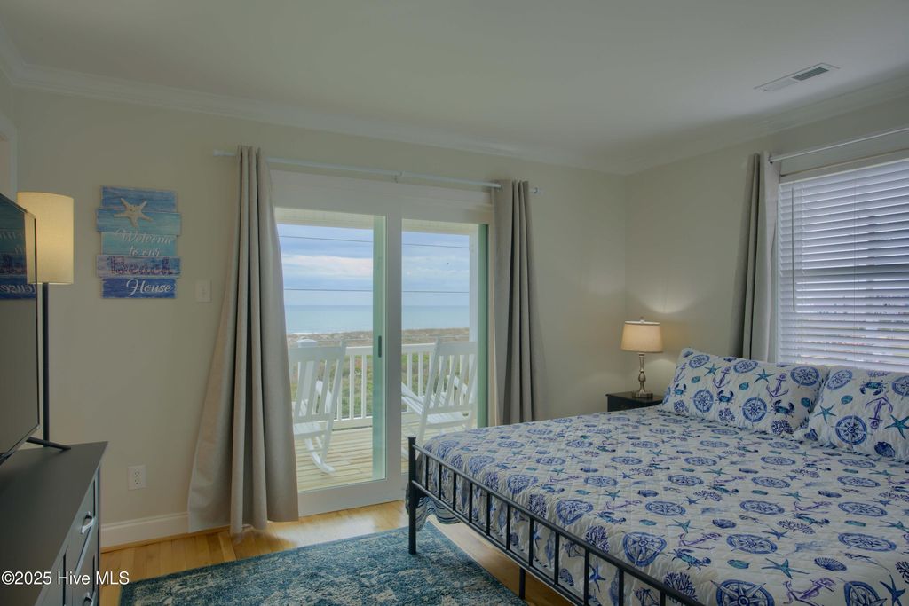 Image 39 of property listing at 625 New River Inlet Road, N Topsail Beach, NC 28460