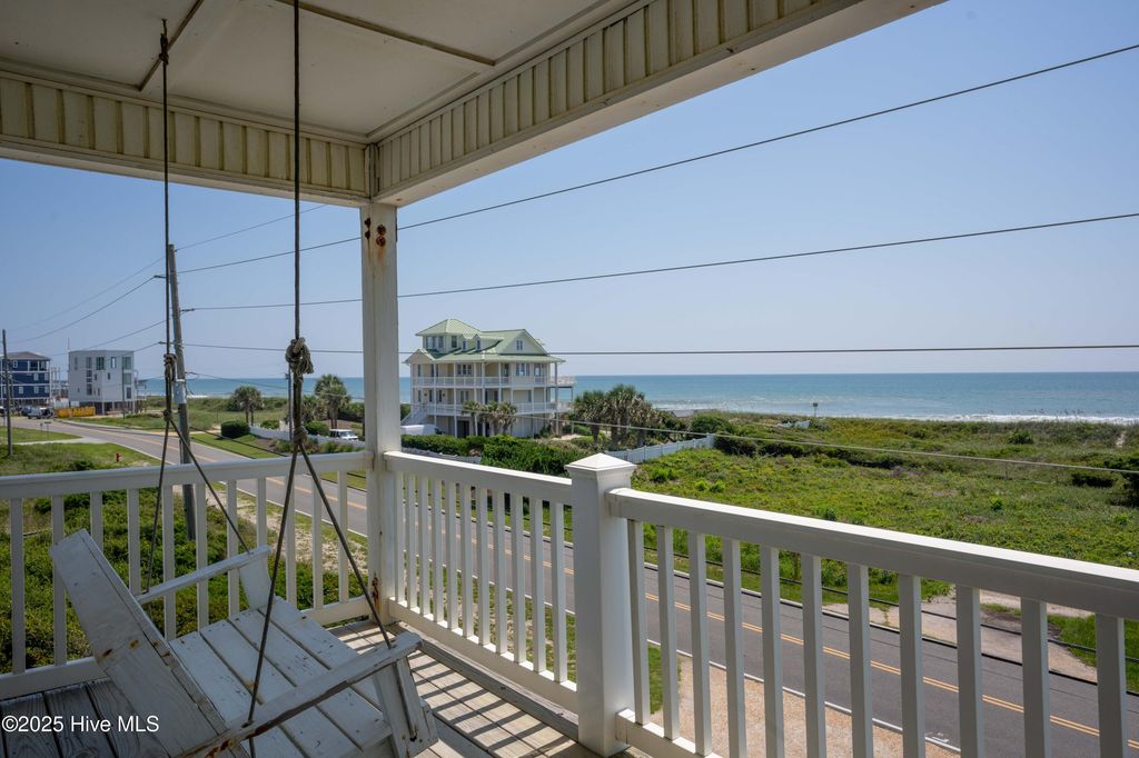 Image 4 of property listing at 625 New River Inlet Road, N Topsail Beach, NC 28460