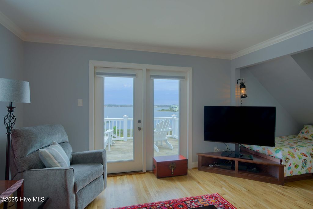 Image 43 of property listing at 625 New River Inlet Road, N Topsail Beach, NC 28460