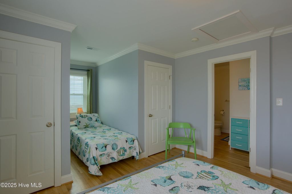 Image 47 of property listing at 625 New River Inlet Road, N Topsail Beach, NC 28460