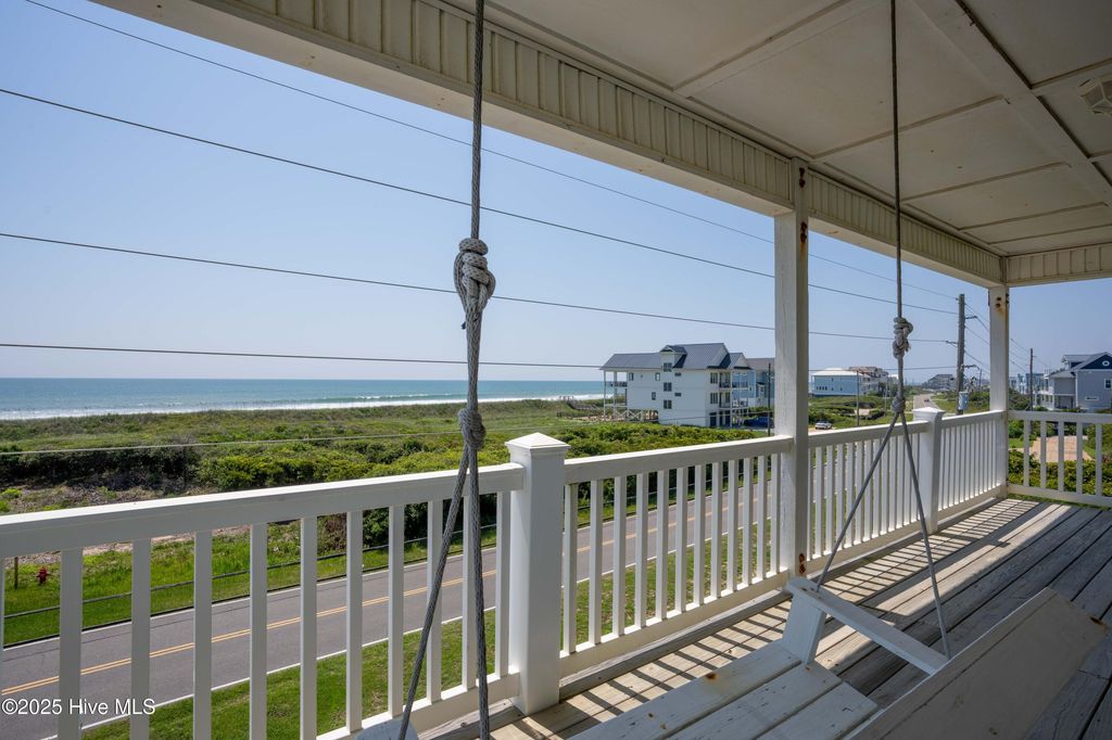 Image 5 of property listing at 625 New River Inlet Road, N Topsail Beach, NC 28460