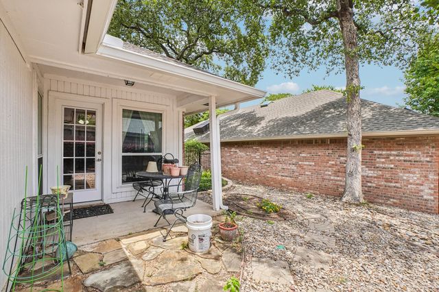 5508 Timber Green Drive, Arlington, TX 76016