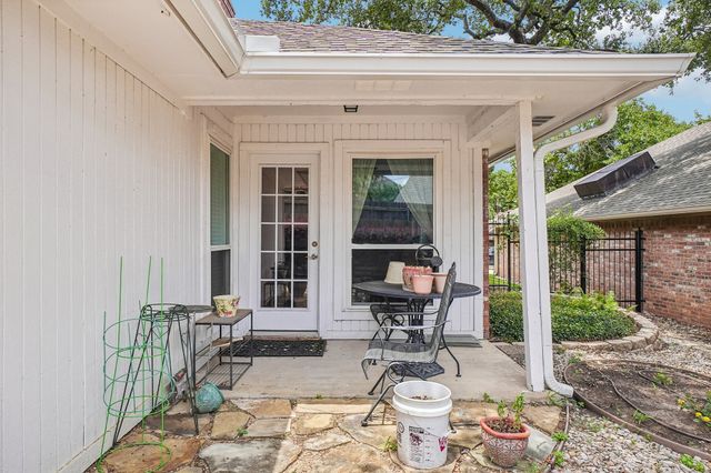 5508 Timber Green Drive, Arlington, TX 76016