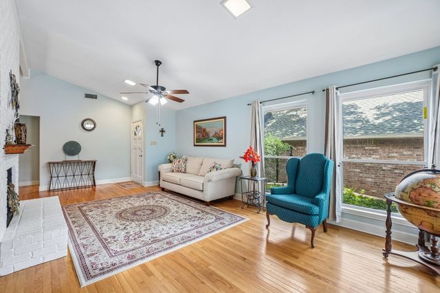 5508 Timber Green Drive, Arlington, TX 76016