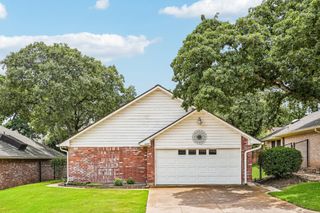5508 Timber Green Drive, Arlington, TX 76016