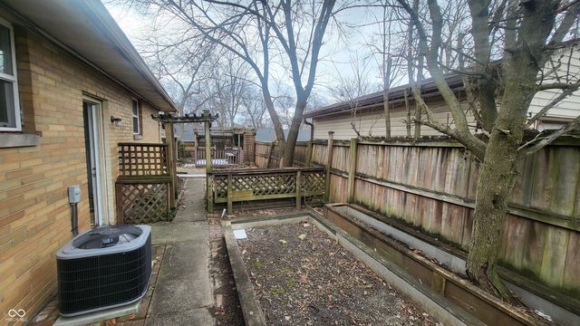 1450 N Campbell Avenue, Indianapolis, IN 46219