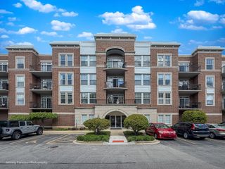 435 W Wood Street 413A, Palatine, IL 60067