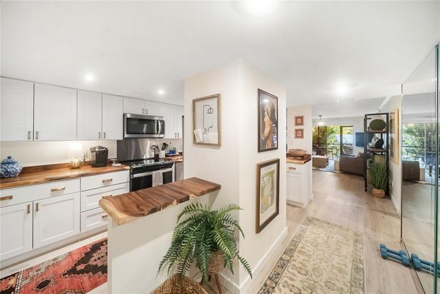 3700 S OSPREY AVENUE 118, Sarasota, FL 34239