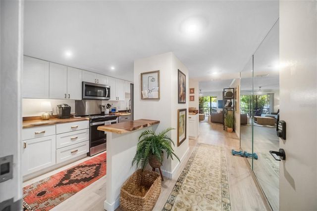 3700 S OSPREY AVENUE 118, Sarasota, FL 34239