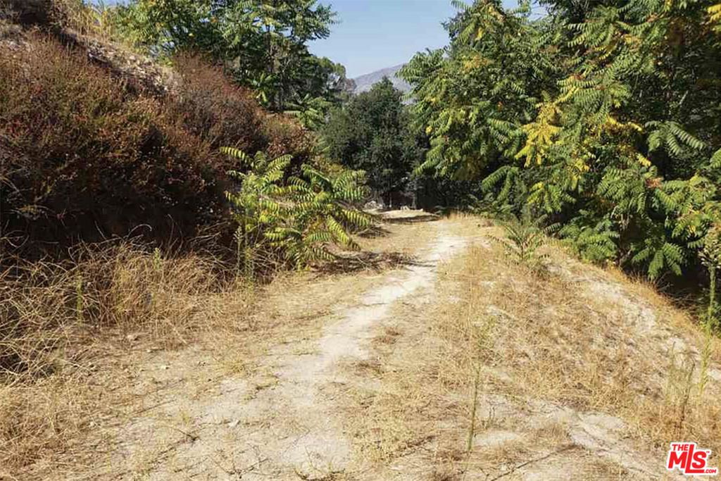 9631 Oak Bend Road, Tujunga, CA 91402