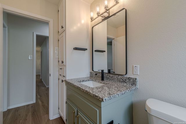 506 Magnolia, Jourdanton, TX 78026
