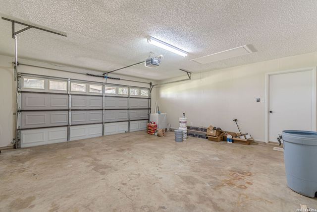 506 Magnolia, Jourdanton, TX 78026