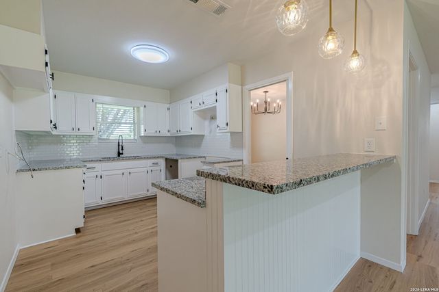 506 Magnolia, Jourdanton, TX 78026