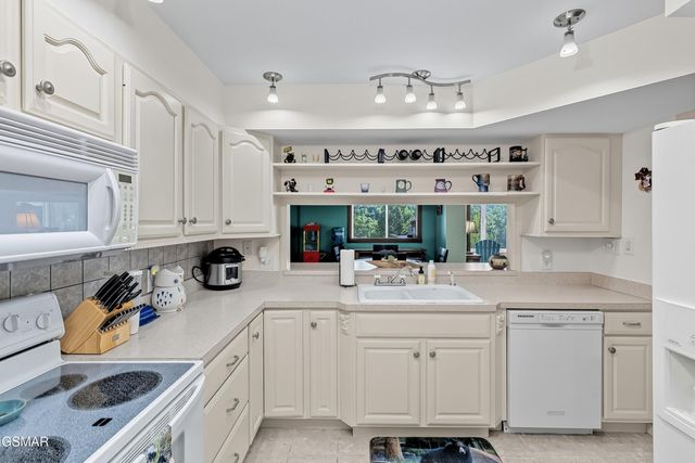 1704 Hidden Hills Rd 504, Gatlinburg, TN 37738