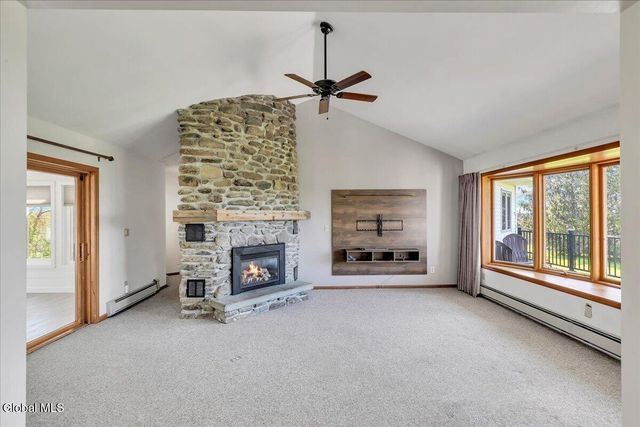 21 Pleasant Hill Drive, Poestenkill, NY 12140