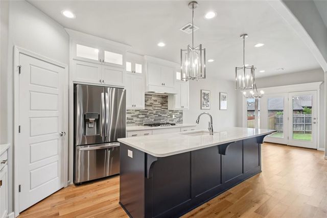 8216 Crew Lane, Edmond, OK 73034