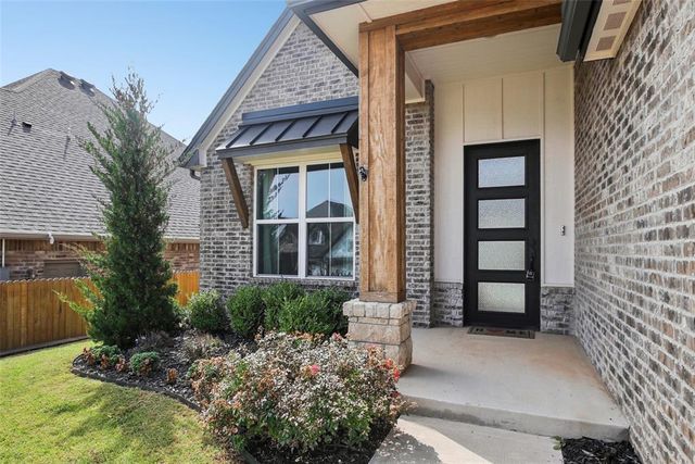 8216 Crew Lane, Edmond, OK 73034