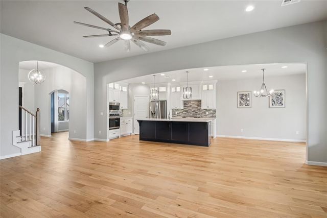 8216 Crew Lane, Edmond, OK 73034