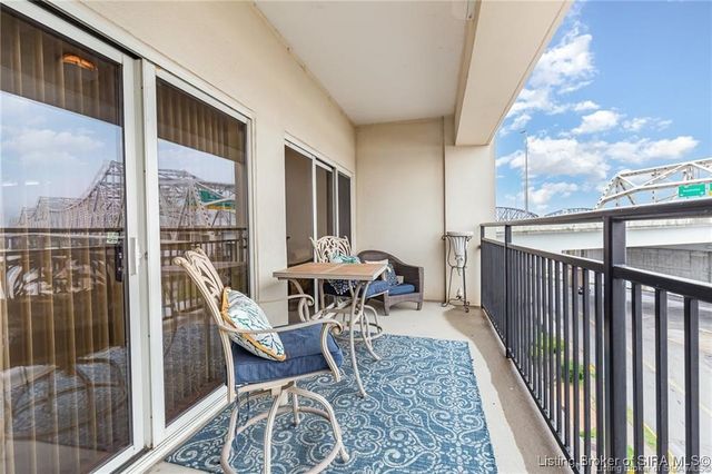 1 Riverpointe Plaza 520, Jeffersonville, IN 47130