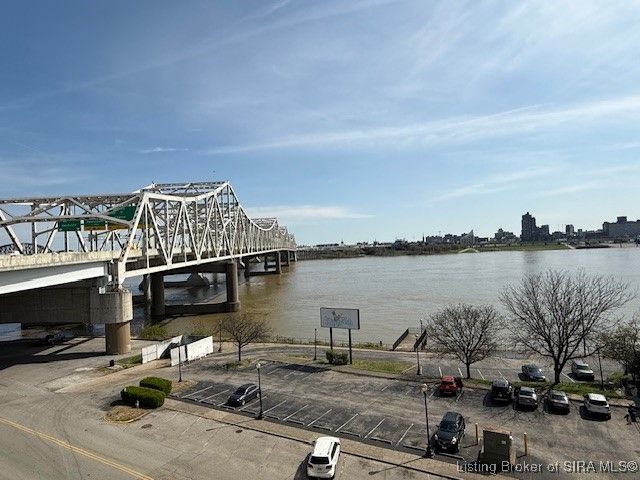 1 Riverpointe Plaza 520, Jeffersonville, IN 47130