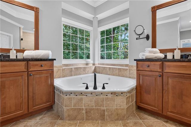 1725 Bucks Club Drive, Alpharetta, GA 30005