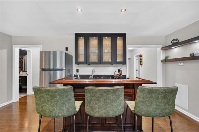 1725 Bucks Club Drive, Alpharetta, GA 30005