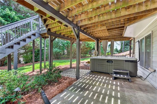 1725 Bucks Club Drive, Alpharetta, GA 30005