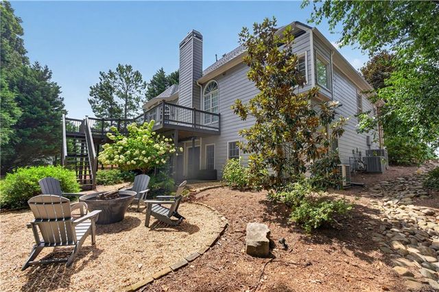 1725 Bucks Club Drive, Alpharetta, GA 30005