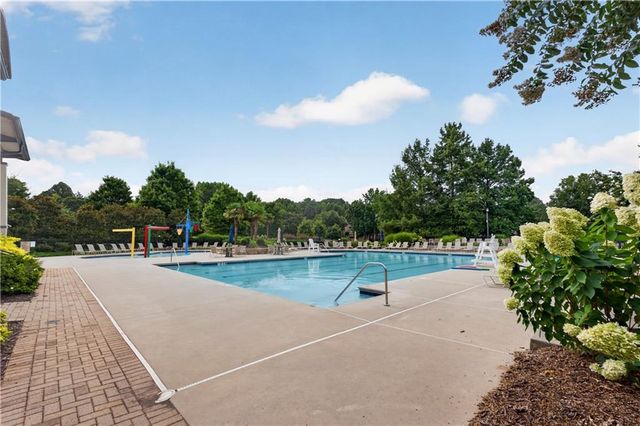1725 Bucks Club Drive, Alpharetta, GA 30005