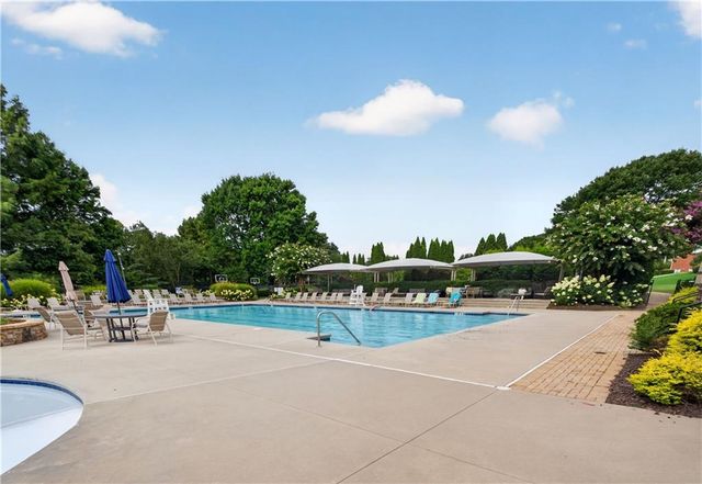 1725 Bucks Club Drive, Alpharetta, GA 30005