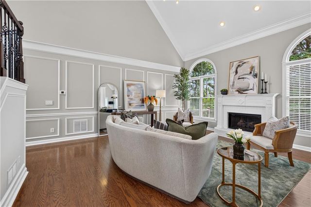 1725 Bucks Club Drive, Alpharetta, GA 30005