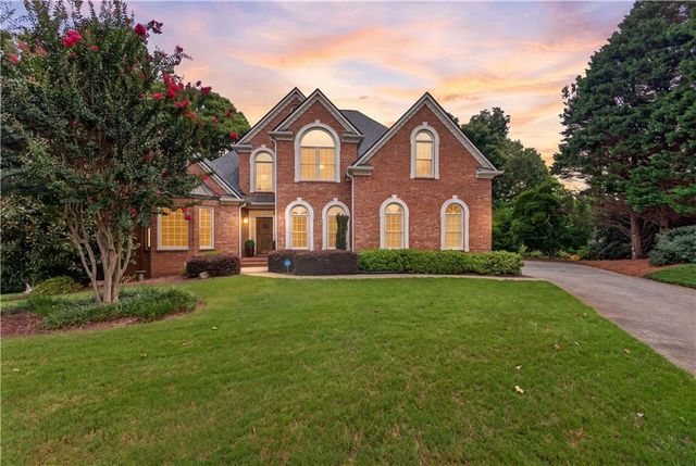 1725 Bucks Club Drive, Alpharetta, GA 30005