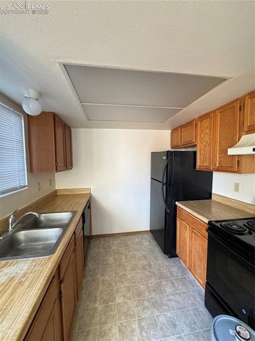 6627 Proud eagle Court, Colorado Springs, CO 80915