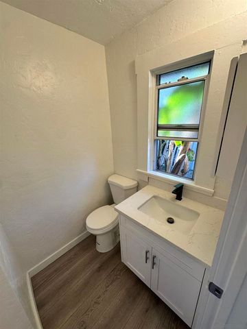 4225 Central Avenue, San Diego, CA 92105