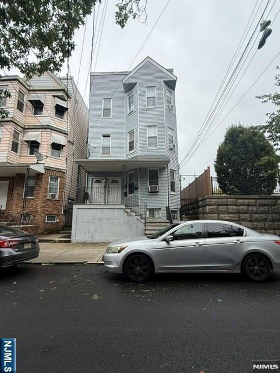 133 Ridge Street, Newark, NJ 07104