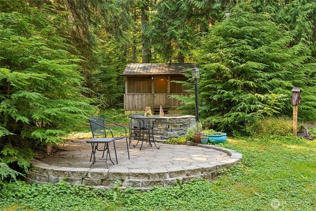 54611 E 278th Avenue, Ashford, WA 98304