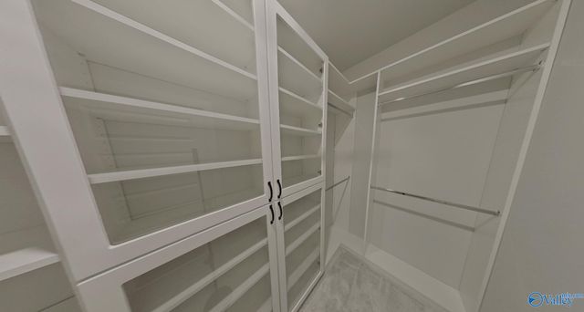 21779 Natures Cove Drive, Athens, AL 35613