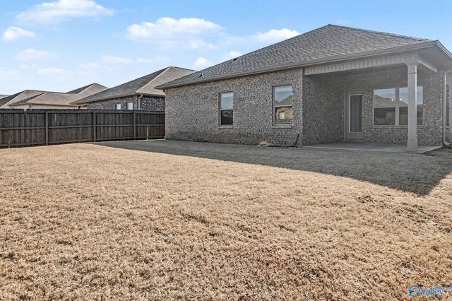 21779 Natures Cove Drive, Athens, AL 35613