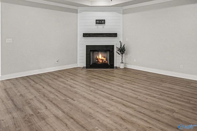 21779 Natures Cove Drive, Athens, AL 35613