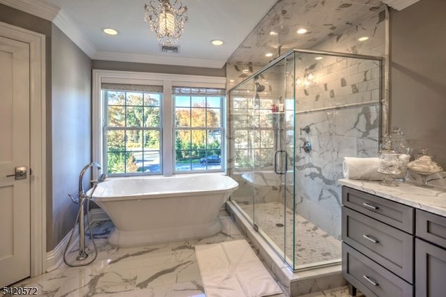 3 Meadow Ct, Madison Boro, NJ 07940