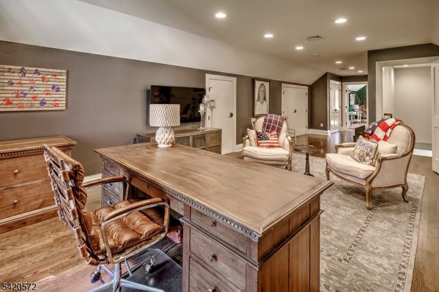 3 Meadow Ct, Madison Boro, NJ 07940