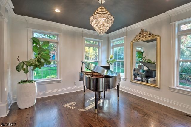 3 Meadow Ct, Madison Boro, NJ 07940