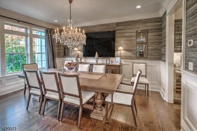 3 Meadow Ct, Madison Boro, NJ 07940