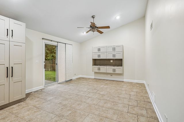 1924 Calla Drive, Joliet, IL 60435